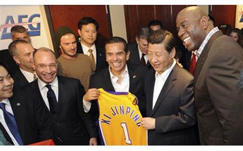 Phó chủ tịch Trung Quốc xem bóng rổ Mỹ